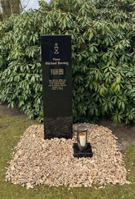 Grabdenkmal_Michael_Berning.jpg